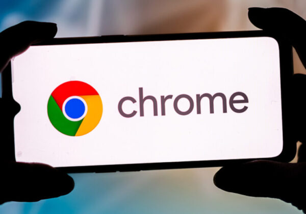 POLAND - 2021/09/23: In this photo illustration a Google Chrome logo seen displayed on a smartphone. (Photo Illustration by Mateusz Slodkowski/SOPA Images/LightRocket via Getty Images)